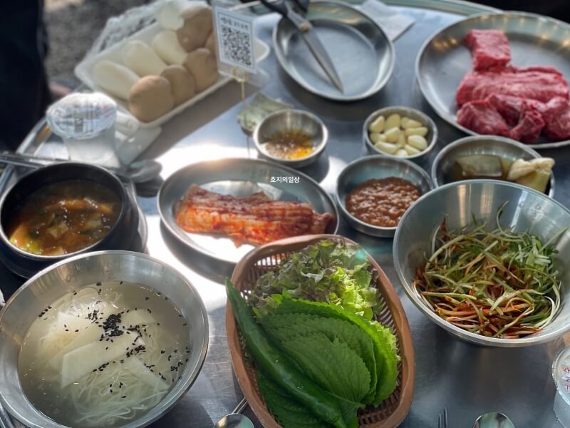과천 맛집 어울더울 정육식당 동치미 국수&찌개