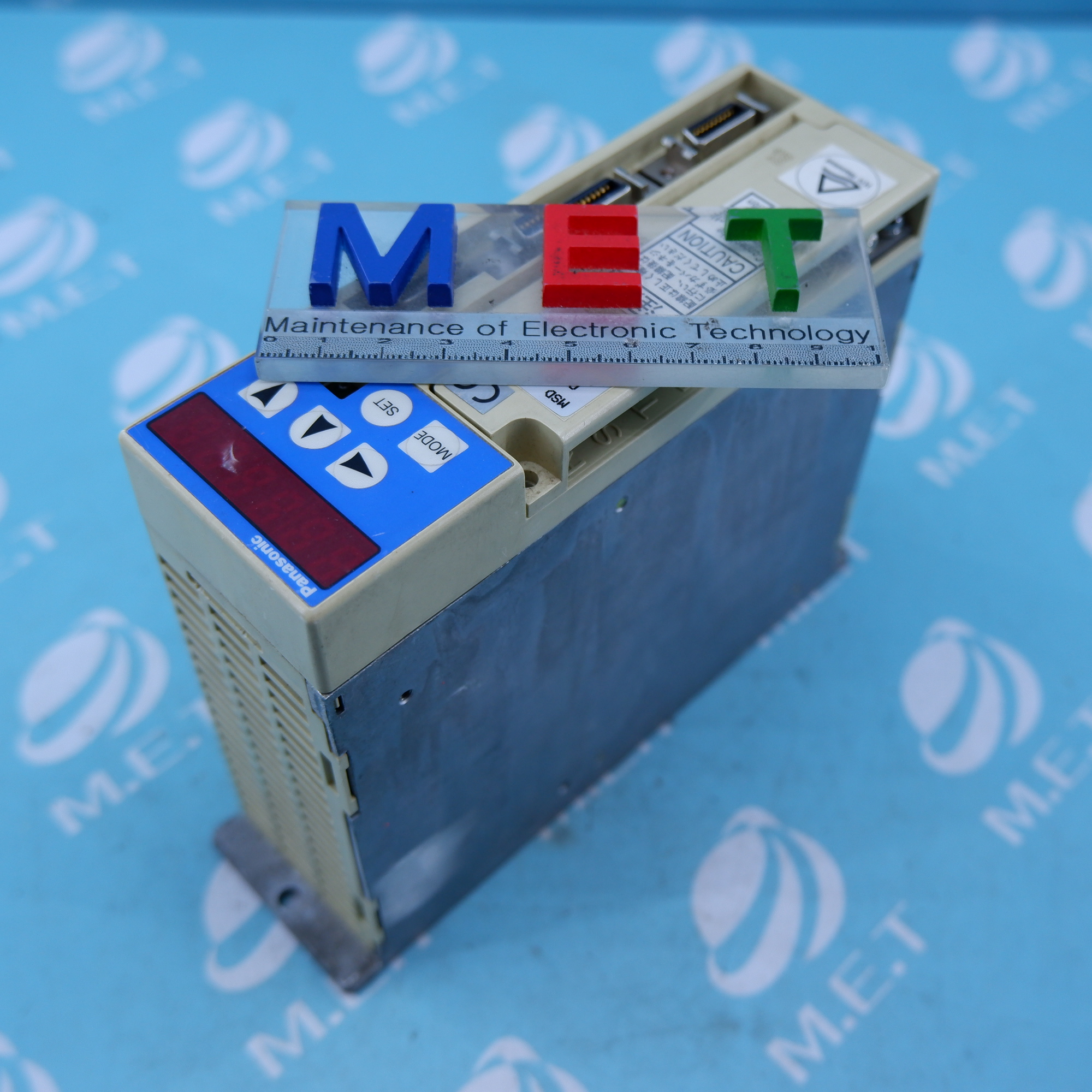 New In Box Panasonic AC Servo Drive MSD013A1XX40 Expedited Ship 1PCS New In Box Panasonic AC Servo Drive MSD013A1XX40 Expedited Ship 1PCS
