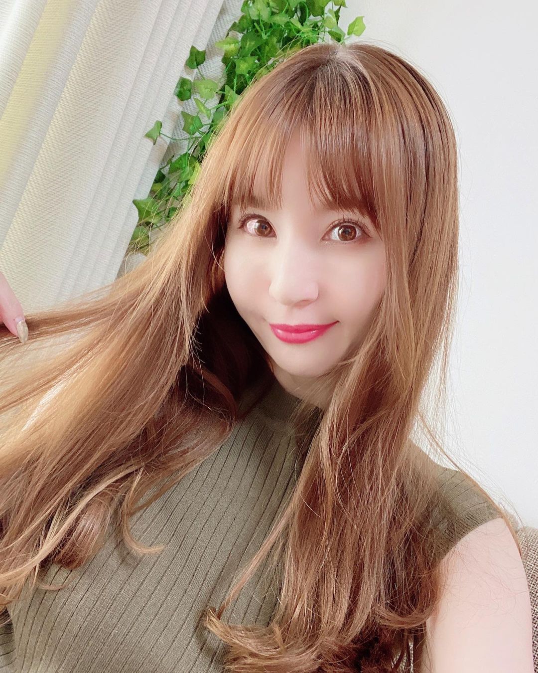  일본 전 배우 타츠미 유이 인스타그램 셀카 사진