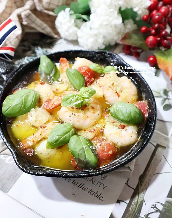 새우 감바스를 만드는 방법은 감바스 알 아질요 새우이다. 20