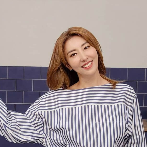  가수 김완선 프로필, 나이, 키, 고향, 학력, 결혼, 이모, 소속사