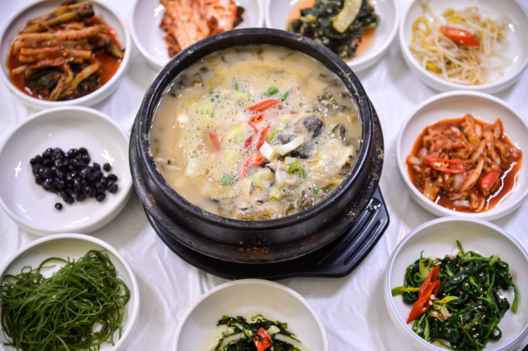 장어양념구이 (한마리)