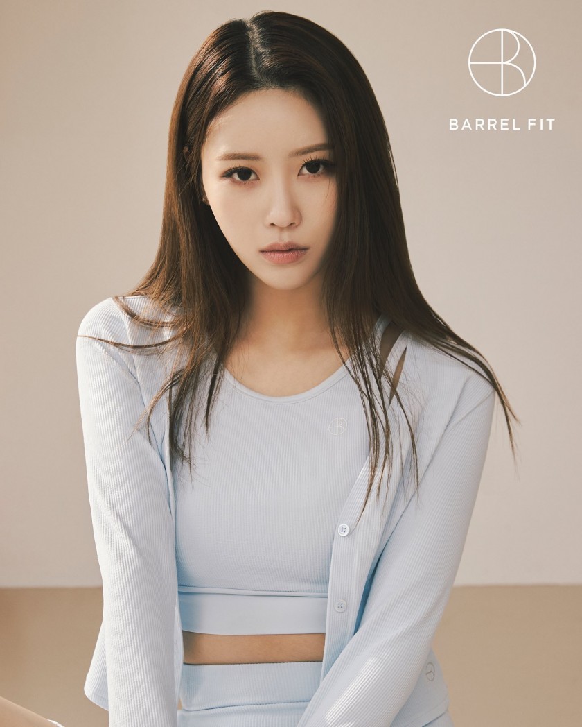  이미주 배럴핏 2022 SS 숏레깅스 몸매