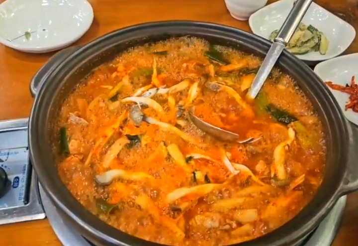 청주-짜글이찌개-맛집