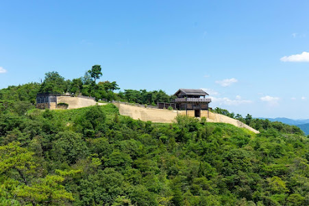 키노 성 서문