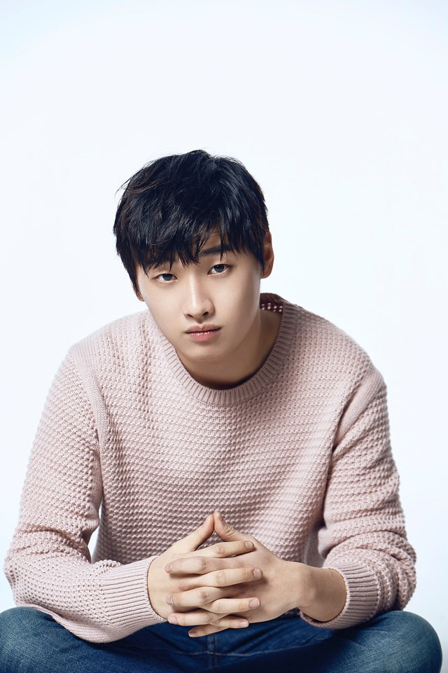 이다윗 배우 나이 프로필 키 안경 화보 인스타 군대 과거 출연작 아역