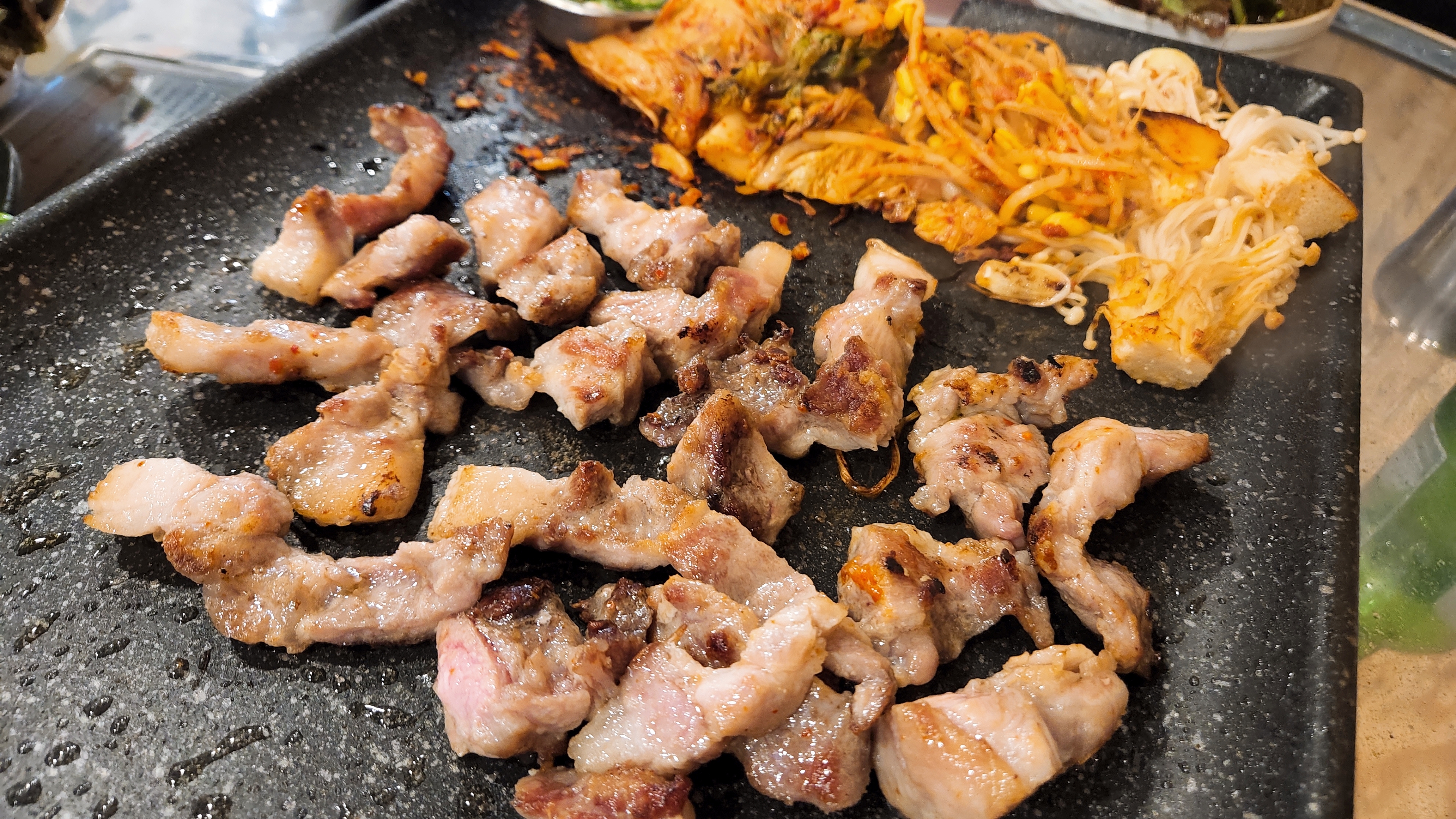  시장에는 맛집이 많은 듯 ! 뒷통구이 맛집 창원 가음정시장 삼순이생뒷고기