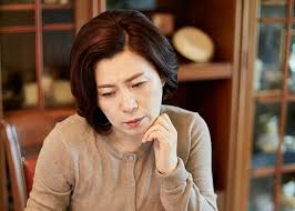 이혼하고 혼자 사는 나에게 아양을 떨어대며 호시탐탐 재산을 노리던 올케언니와 조카가 호구 잡았다며 킥킥거리다 결국 대성통곡하는데…