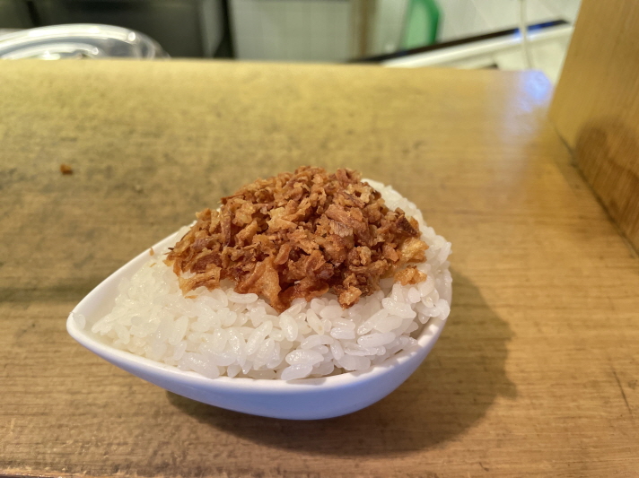 튀킨양파-흰쌀밥