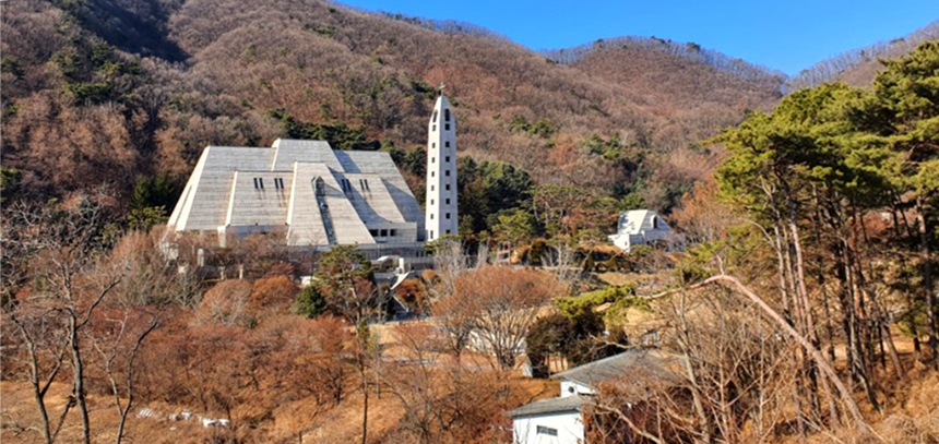 한국 순교자 103위 시성 기념성당