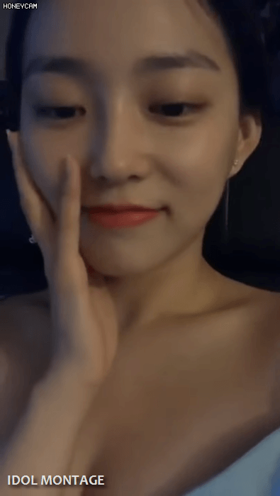 아이돌-idol-몸매-노출-섹시-가슴-가슴골-엉덩이-엉밑-엉밑살-허벅지-골반-sexy-boobs-butt-thighs-kpop-clc-장예은-yeeun