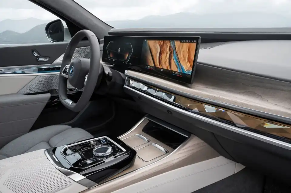 2023 BMW 뉴 7시리즈 옵션 가격 실구매가 모의견적 제원 옵션 카탈로그 가격표 디자인 실내 트렁크 색상 총정리