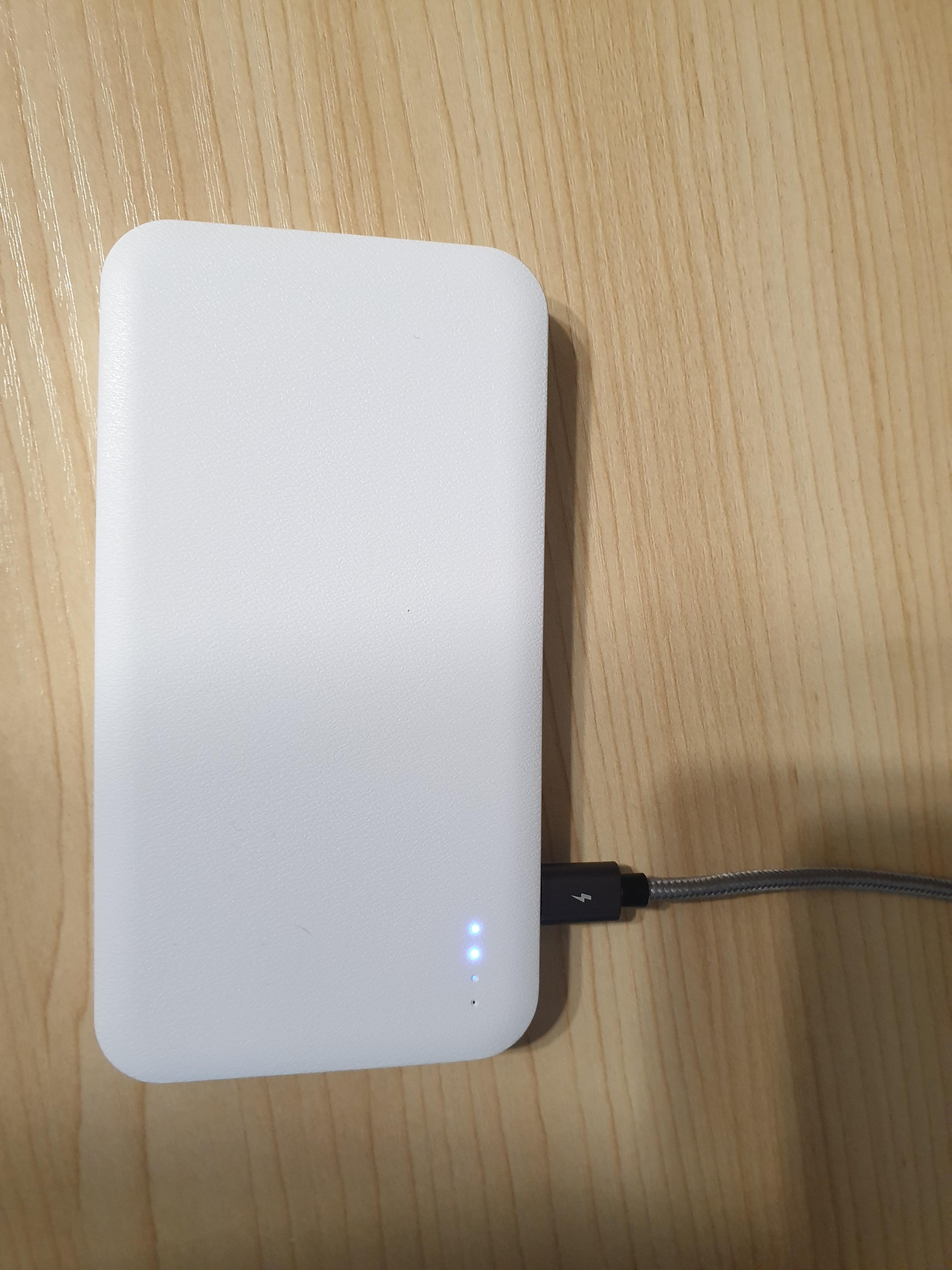  리큐엠 qc1000 USB-C 타입 보조베터리 사용기