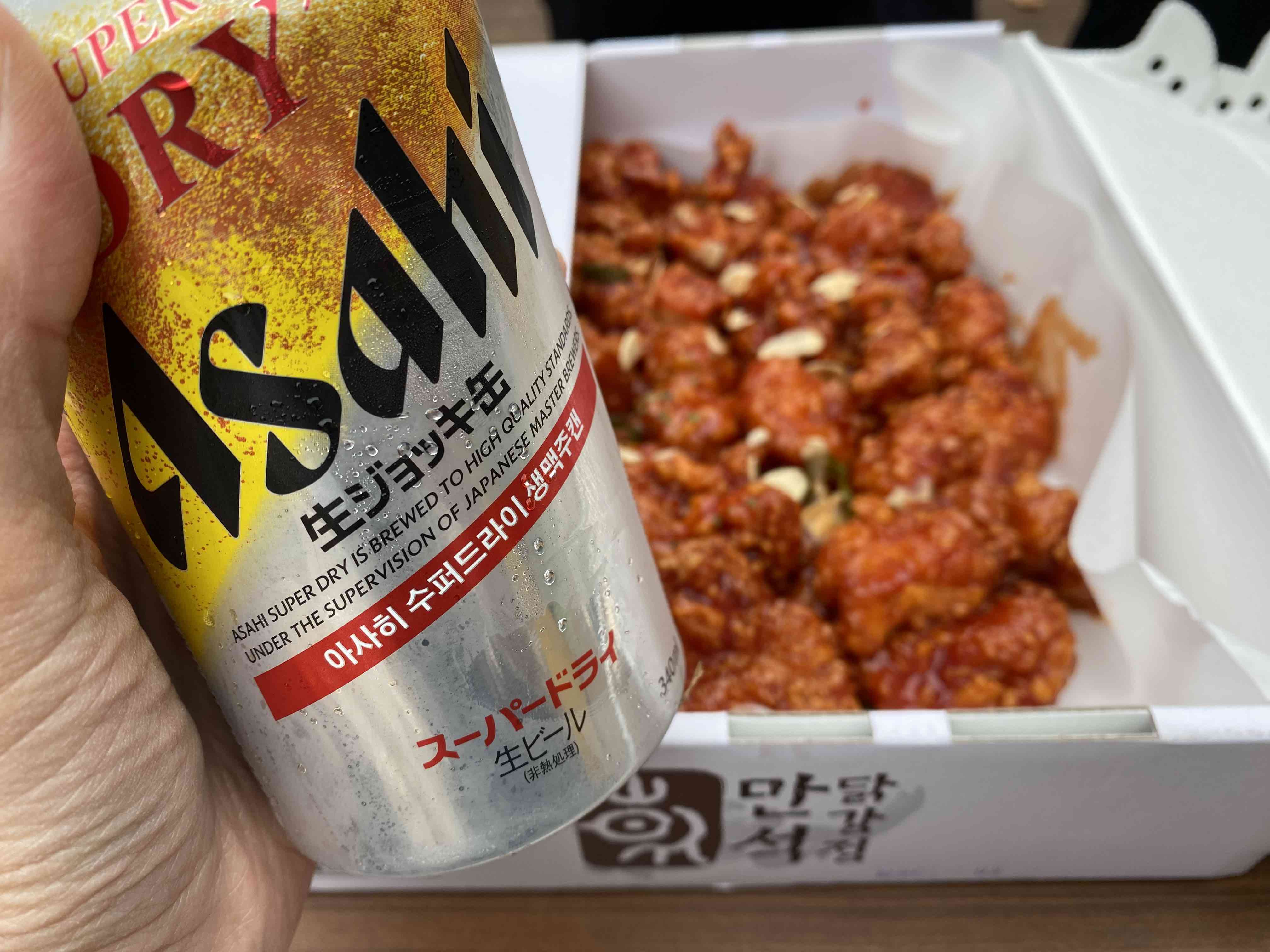 약수골캠프촌-음식-맥주와닭강정