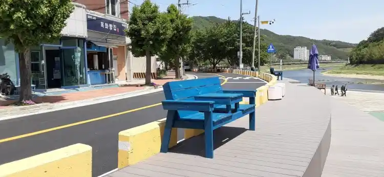 목화 빵집 가게 전경