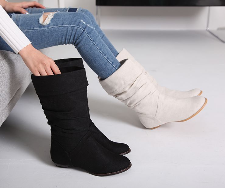  네추럴셔링 플랫 2cm 미들부츠 마부츠