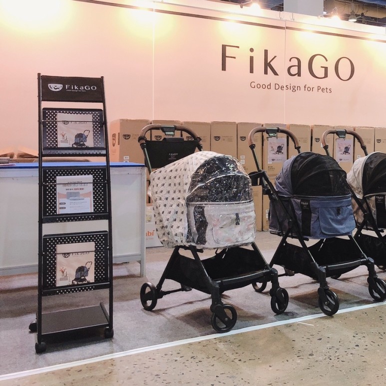 부스 인테리어 - 시트지 시공으로 비용 절감! 알루미늄 행잉 족자를 이용한 코엑스 박람회 6