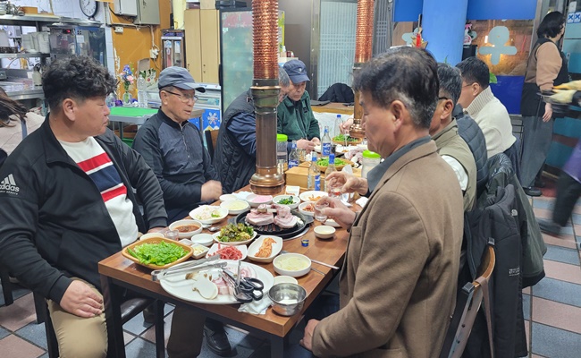 제주토종흑돼지 이미지