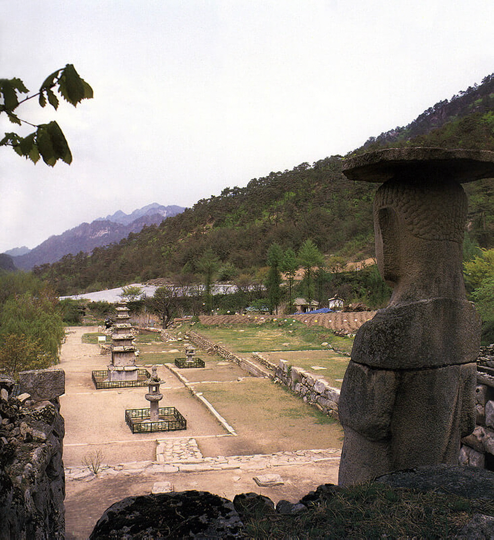충주 미륵대원지
