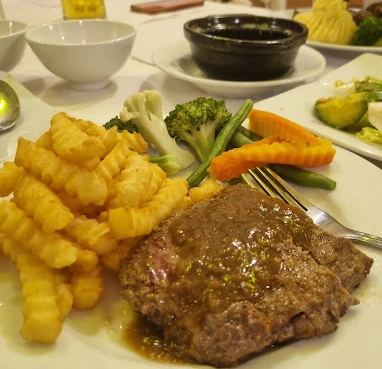 Artist Alley restaurant