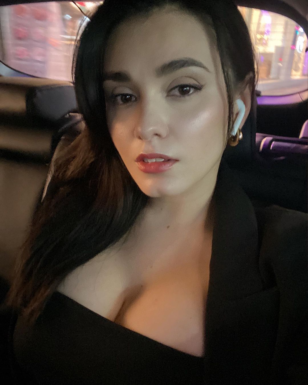  오징어 게임 바디페인팅녀 Carla Avila 카를라 아빌라