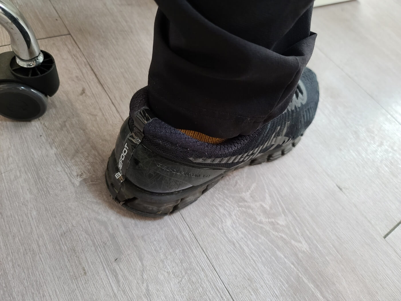 맨발로 걷기 - 접지 스트랩 - 아빠 신발