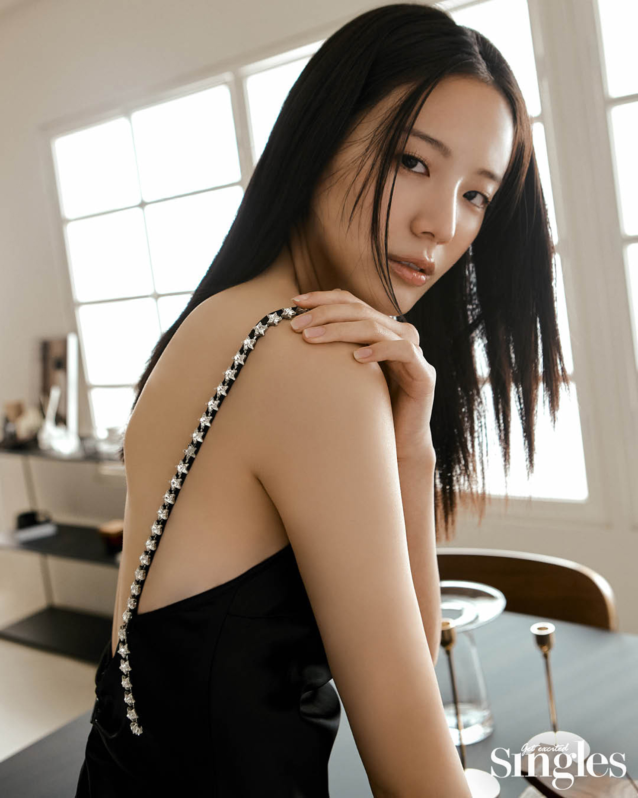  장규리 싱글즈 2022년 12월호 화보