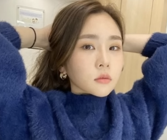  트로트 가수 해수, 사망설에 안부 확인 댓글 쇄도…댓글창 폐쇄
