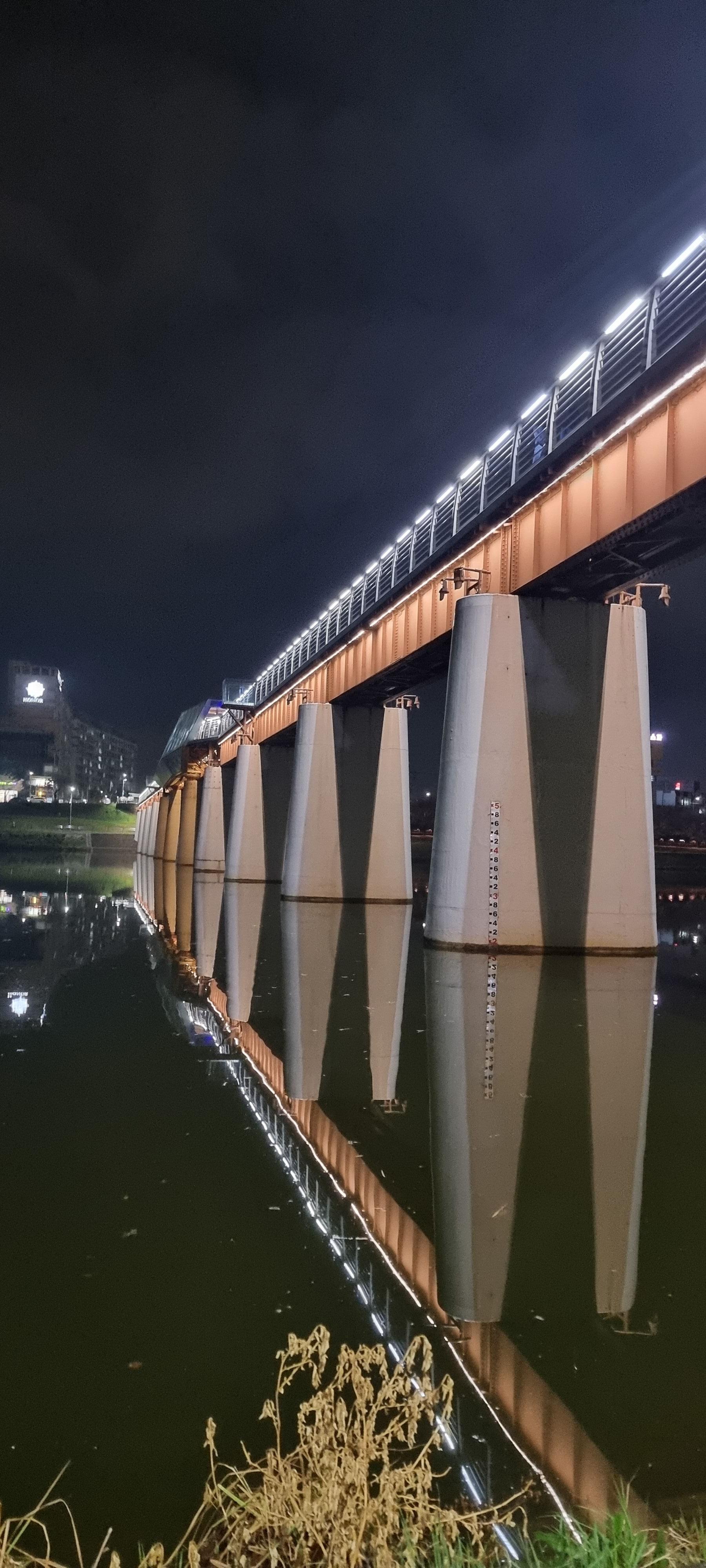 봄 풍경, 봄 밤 풍경 25