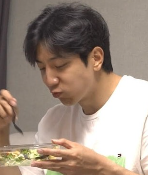  허훈 프로필(연봉 군대 나이)와 갤러리에 대해 알아보자