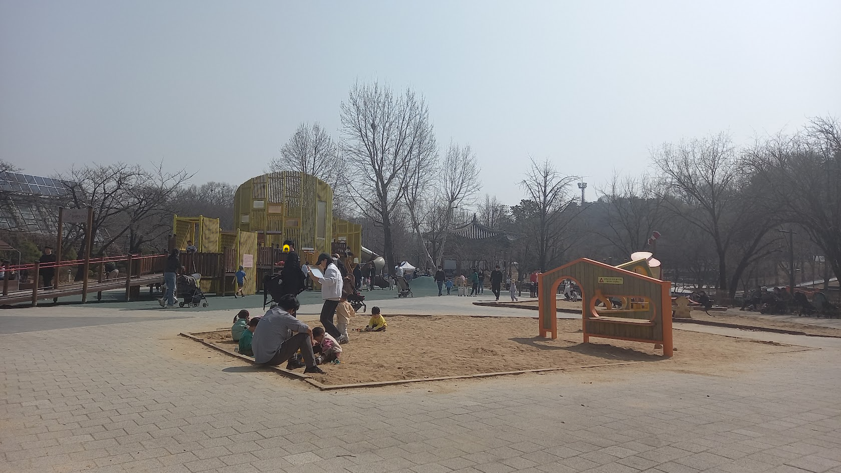 꿈틀놀이터