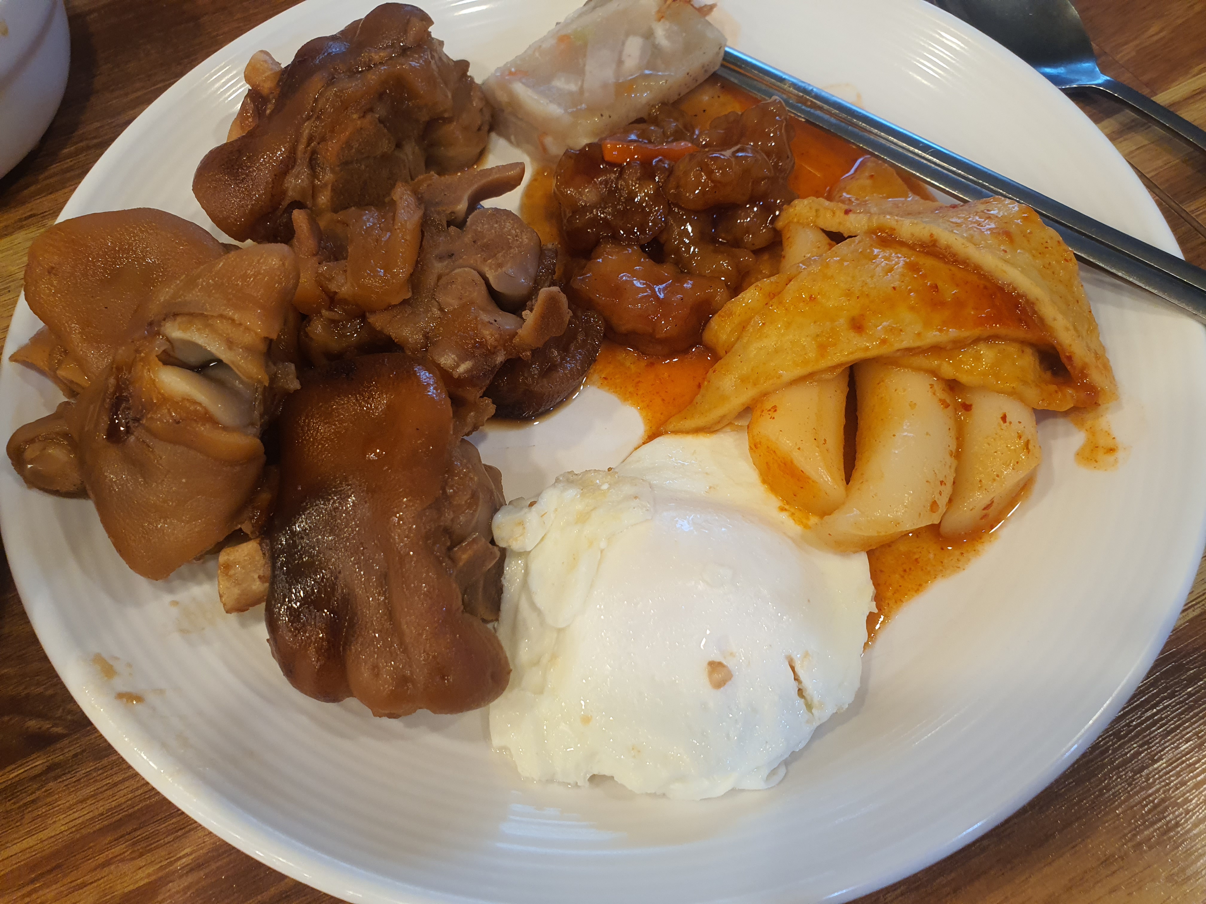 홍성 내포기사식당 : 8,000원의 푸짐한 한식 뷔페 맛집