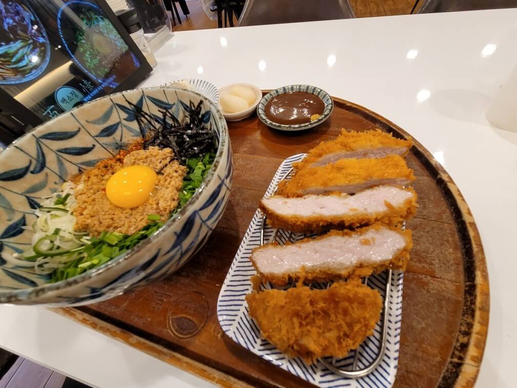 돈까스-윤기