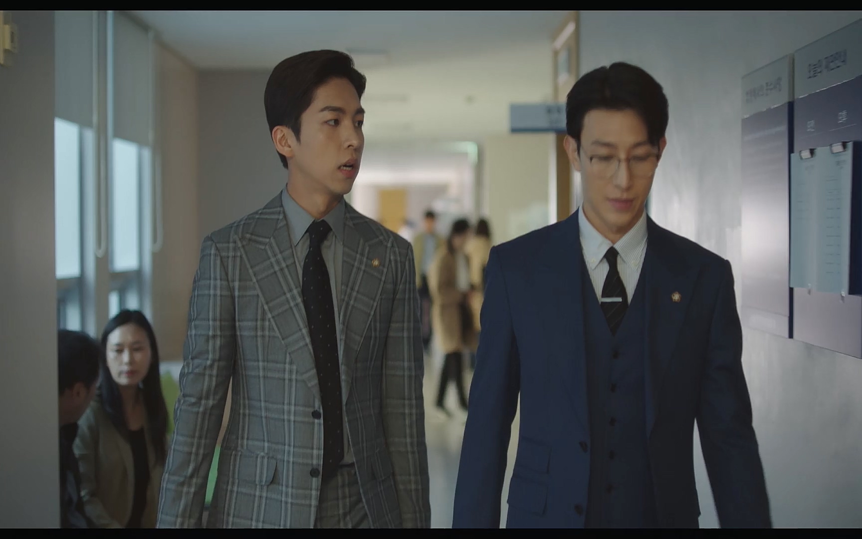 이상한 변호사 우영우.E9p.NF.WEB-DL.AAC.H264-With.mp4_20220814_164752.304.jpg