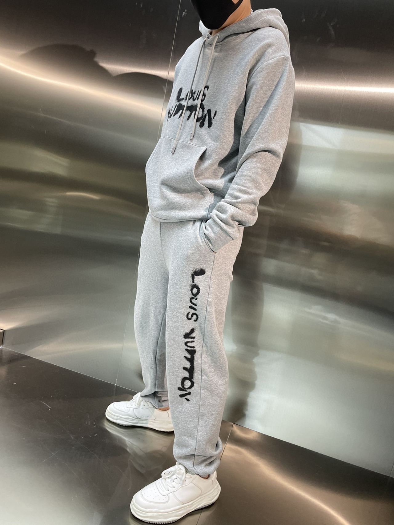  [LOUIS VUITTON] 루이비통 스웨트 팬츠 1A96XH
