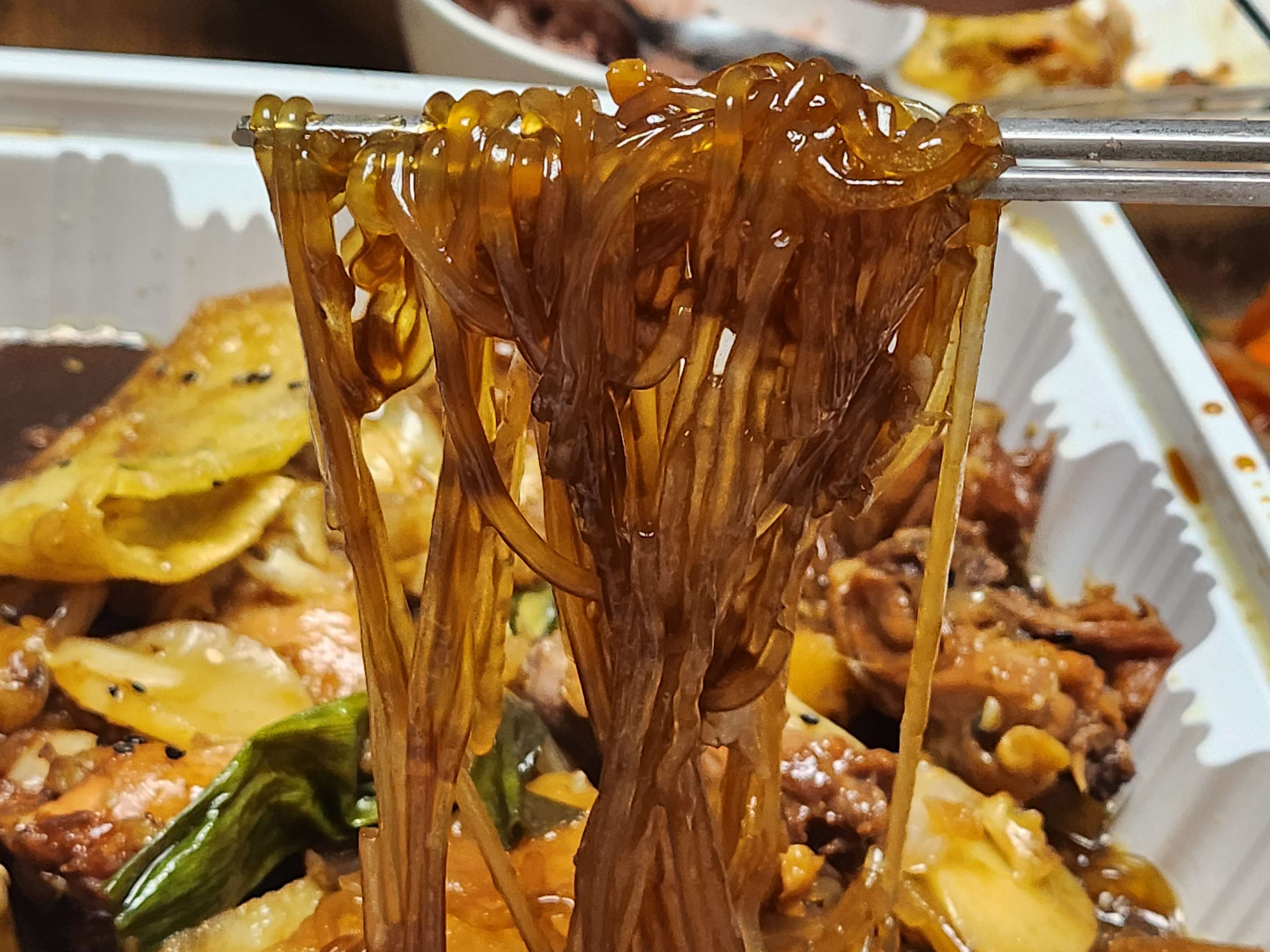 봉대박 간장마늘찜닭입니다