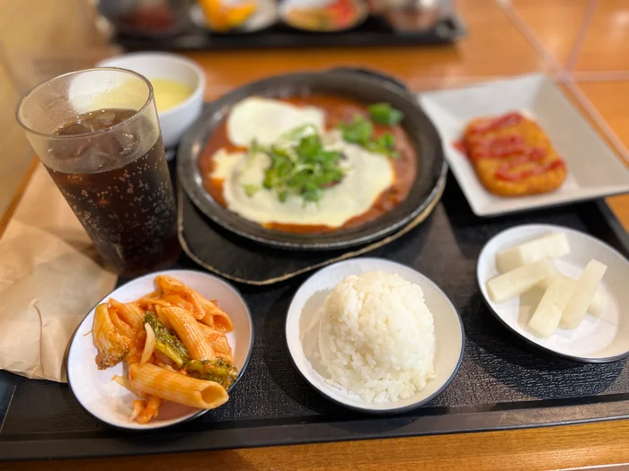 IT회사의 구내식당 점심 (무료)