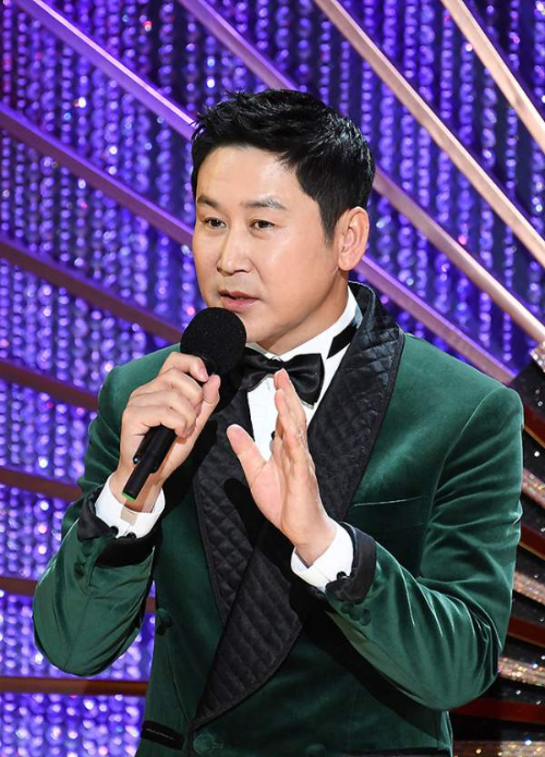 신동엽&middot;조이현&middot;주우재&#44; 2023 KBS 연예대상 MC 확정 / 신동엽 프로필