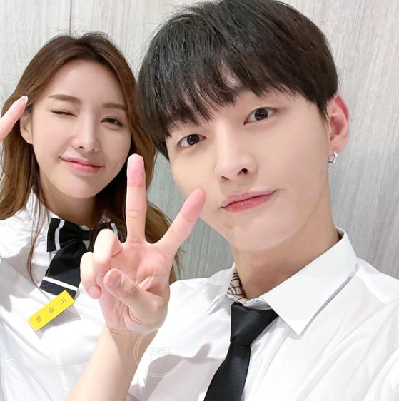  호적메이트 윤지성 동생 윤슬기 직업 나이 쇼호스트