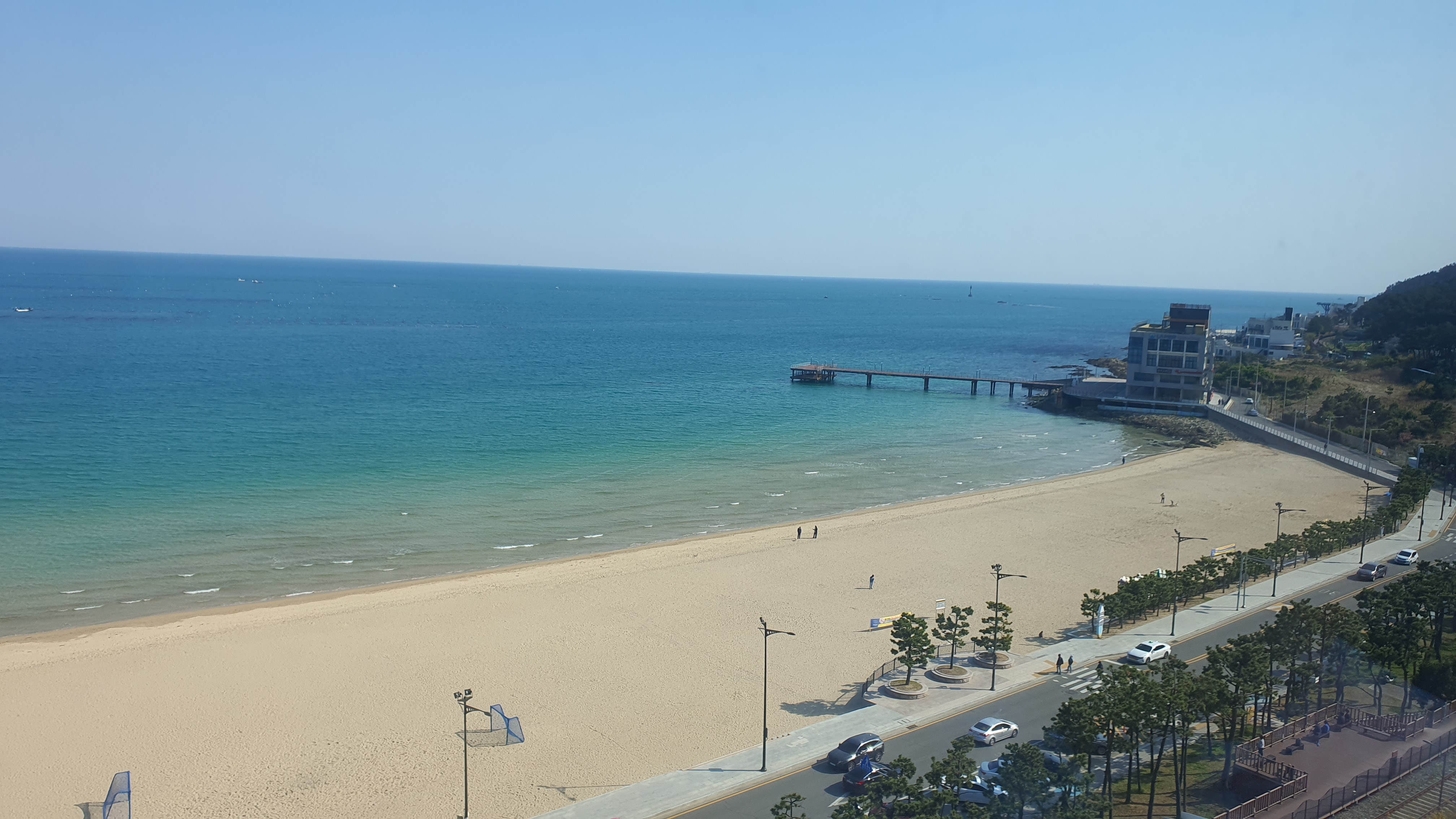 송정해수욕장 라온 호텔, 죽도공원, 해변열차