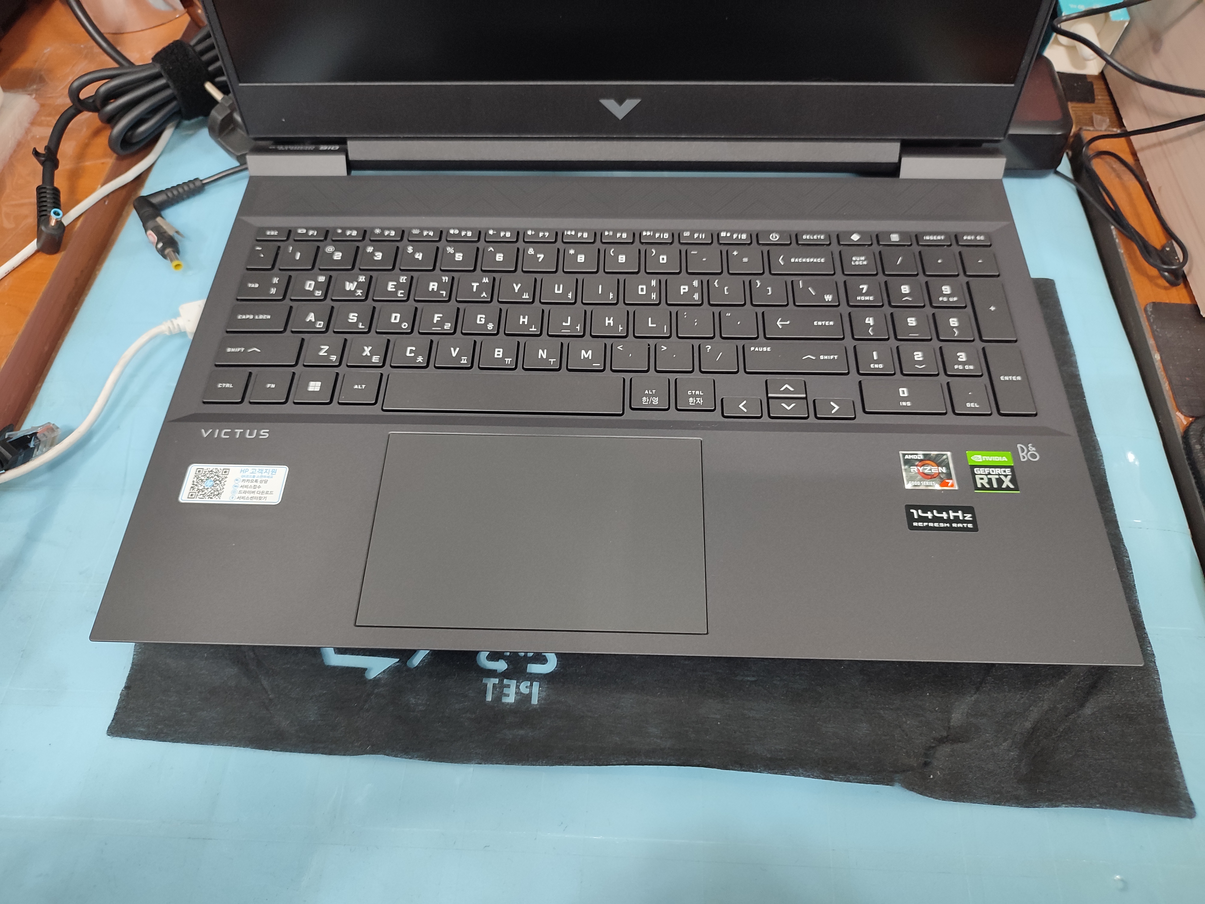 HP노트북 16-e0143AX