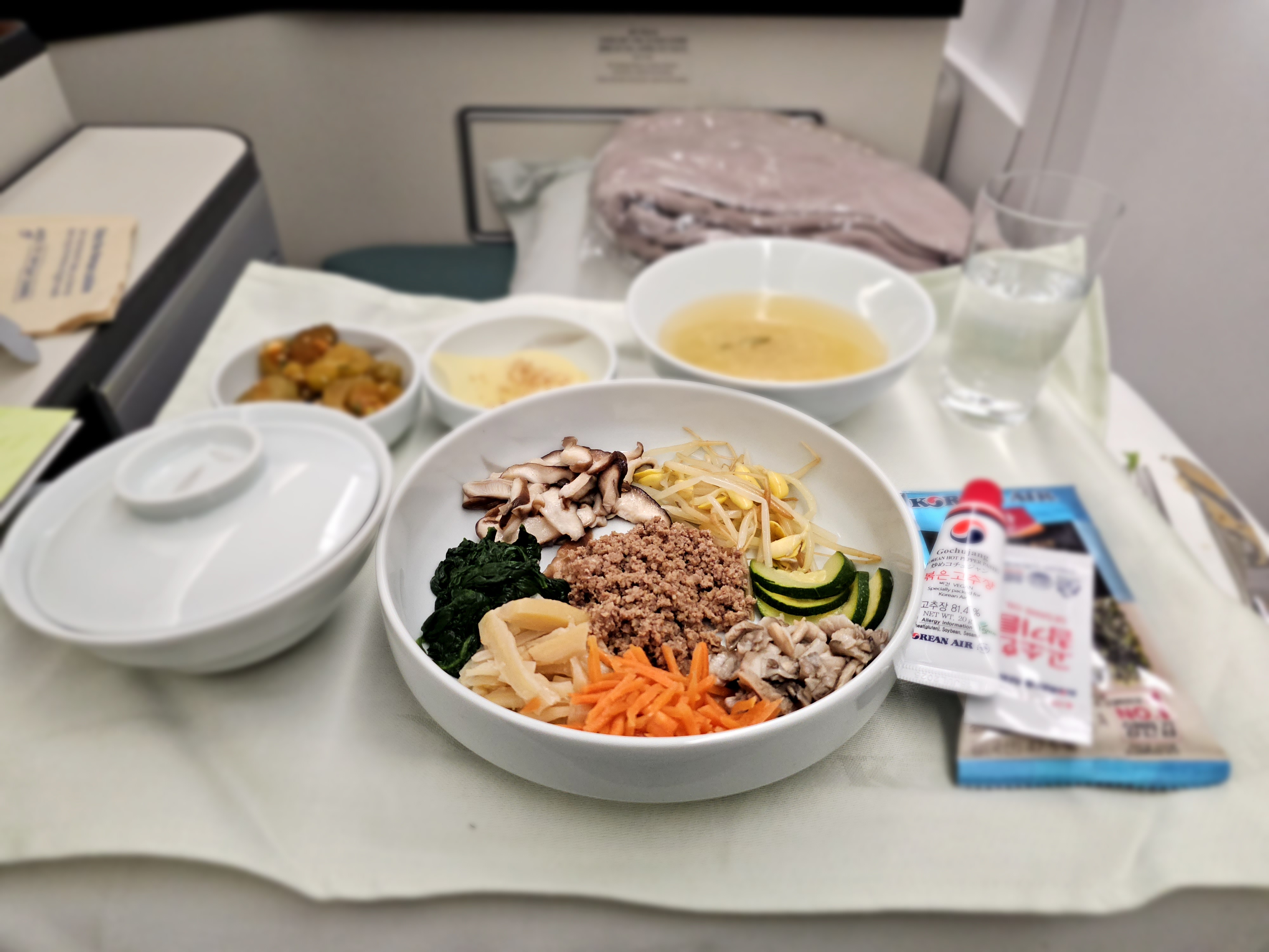 Korean Air B777-300ER Business Class