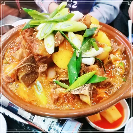  이만기 동네한바퀴 인터넷 택배 주문 황해도식 매운소뼈찜 since 1966 2대째 노포 가게 영등포 영등포구청역 추천 가게 소꼬리찜 247회 방송 정보