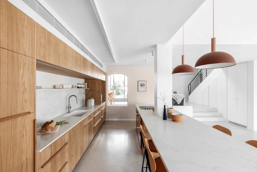 예쁜 거실 인테리어 천장 실링팬 설치한 스킵플로어 16