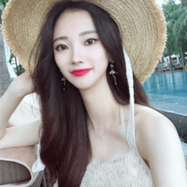  방시혁 여자친구 미모