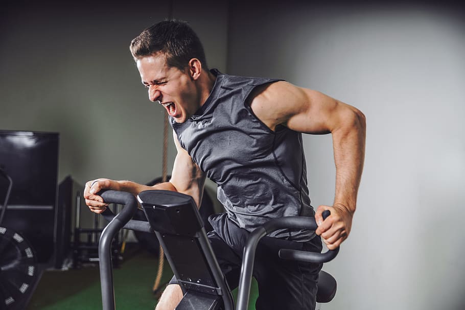  고강도 인터벌 트레이닝(HIIT) 운동 효과, 효능 및 7가지 건강상 이점 알아보기