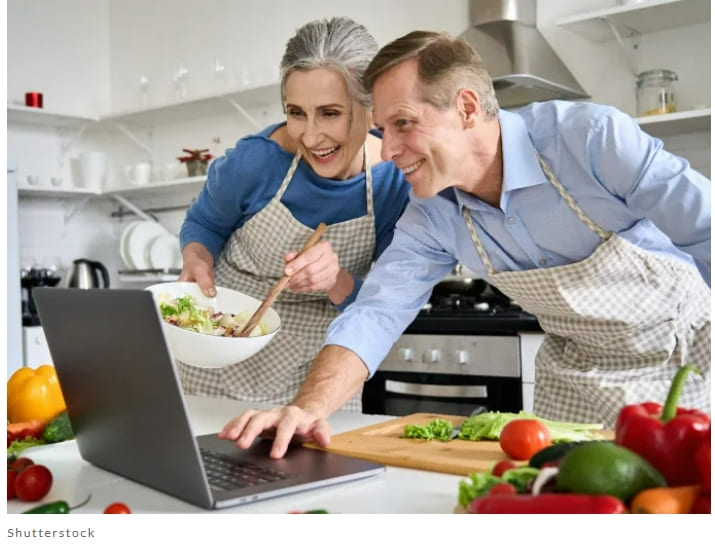  [60세 이후 건강법] 살을 빼는 비법 ㅣ 최고의 식습관  Secret Exercise Tricks for Slimming Down After 60, Expert Says ㅣ Best Eating Habits If You're Over 60, Say Dietitians