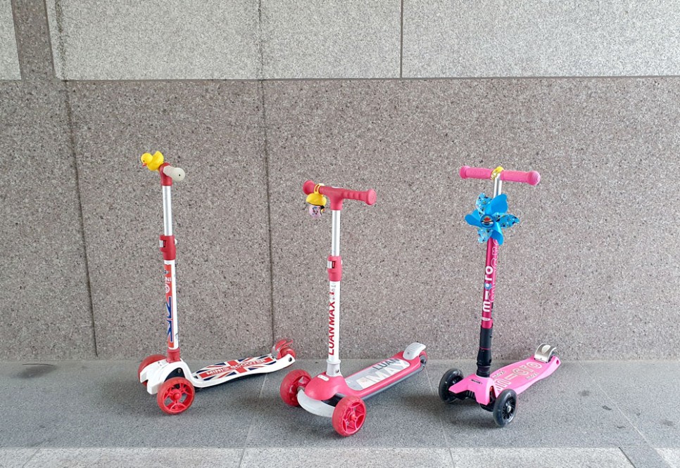 매장구매&6개월사용 리뷰(feat.교통사고ㅠㅠ) 마이크로킥보드 맥시T 폴더블 디럭스 쇼킹핑크 23