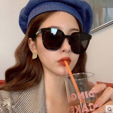  요즘뜨는 인기선글라스정보들-라피던트 선글라스 자외선차단 햇빛차단 플랫바 유인나 서지혜 스타일,후기확인 (63개)