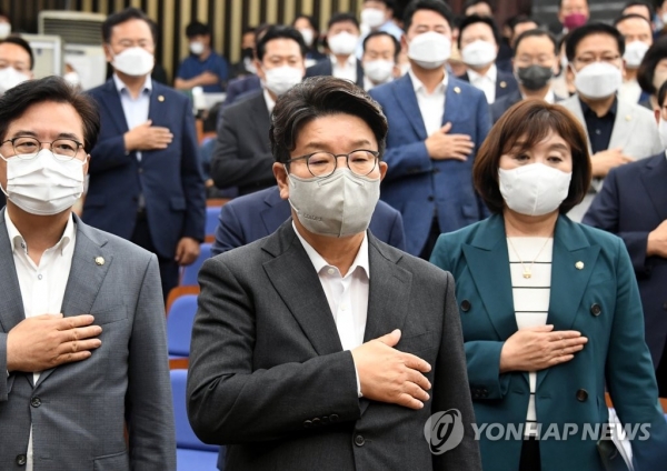  [속보]"국힘은 비상상황"...與 의총서 '비대위 체제' 의결